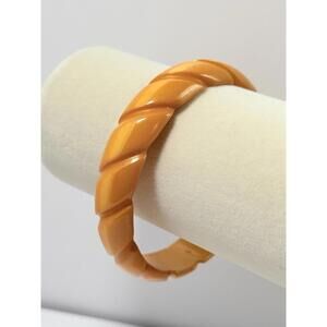 Vintage Butterscotch Bakelite Carved Bangle Bracelet Tested Genuine